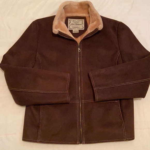 Woman’s warm coat - Picture 2 of 8